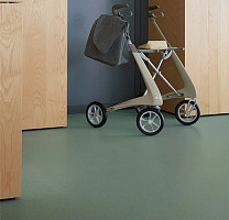 Forbo SureStep balance 173632 bottle green фото 2 | FLOORDEALER